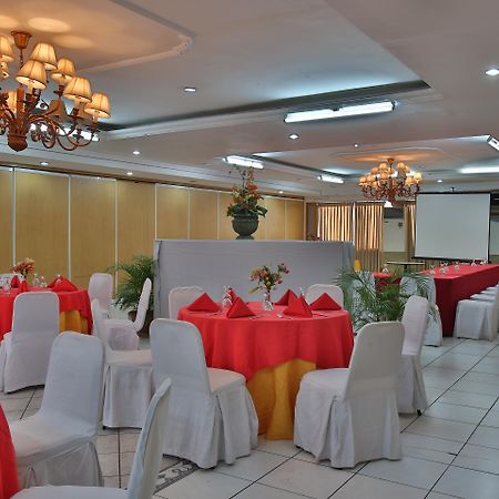 โรงแรมคราวน์รีเจนซี่เรสซิเดนซ์เซบู Cebu ภายนอก รูปภาพ