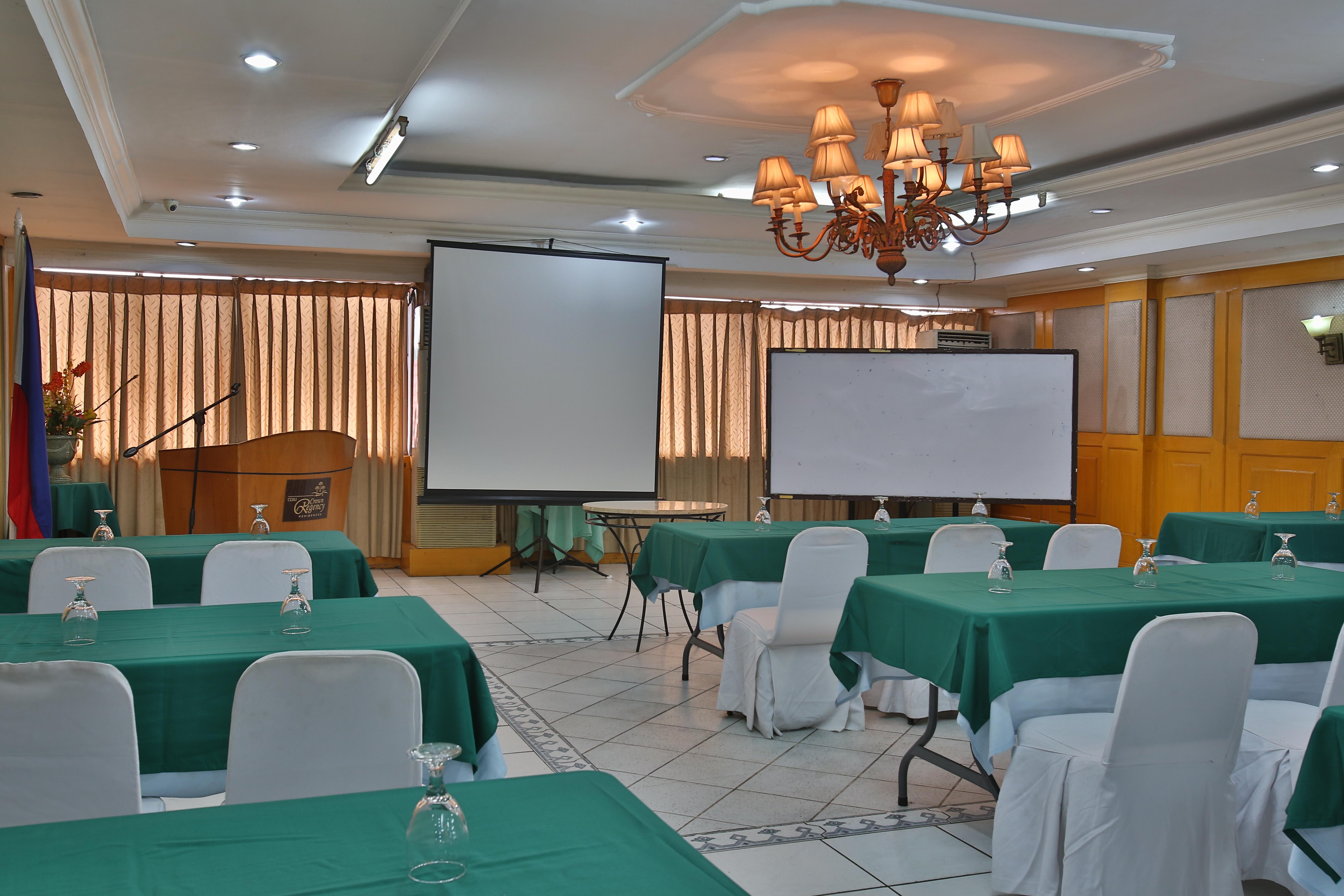 โรงแรมคราวน์รีเจนซี่เรสซิเดนซ์เซบู Cebu ภายนอก รูปภาพ