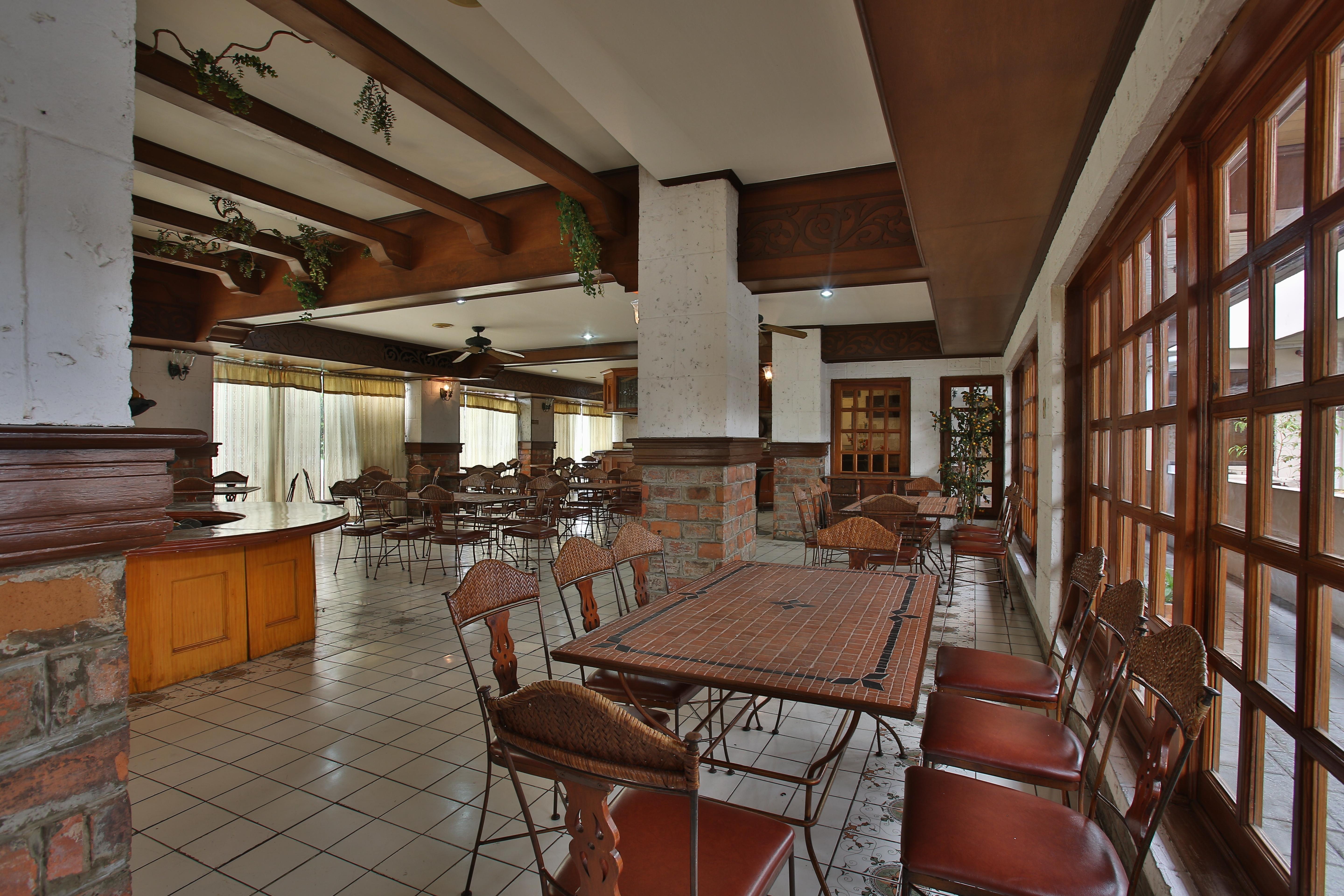 โรงแรมคราวน์รีเจนซี่เรสซิเดนซ์เซบู Cebu ภายนอก รูปภาพ