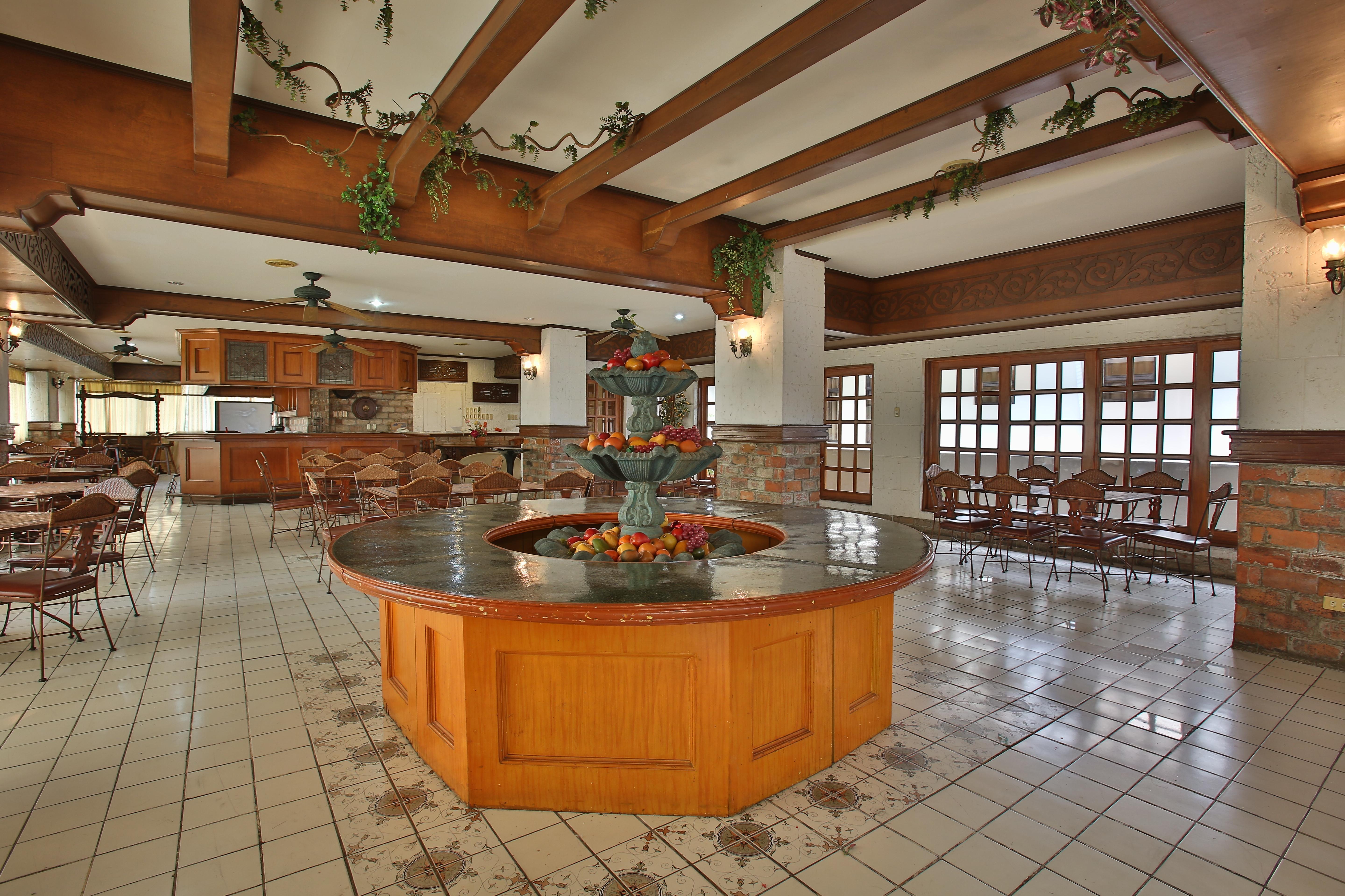 โรงแรมคราวน์รีเจนซี่เรสซิเดนซ์เซบู Cebu ภายนอก รูปภาพ