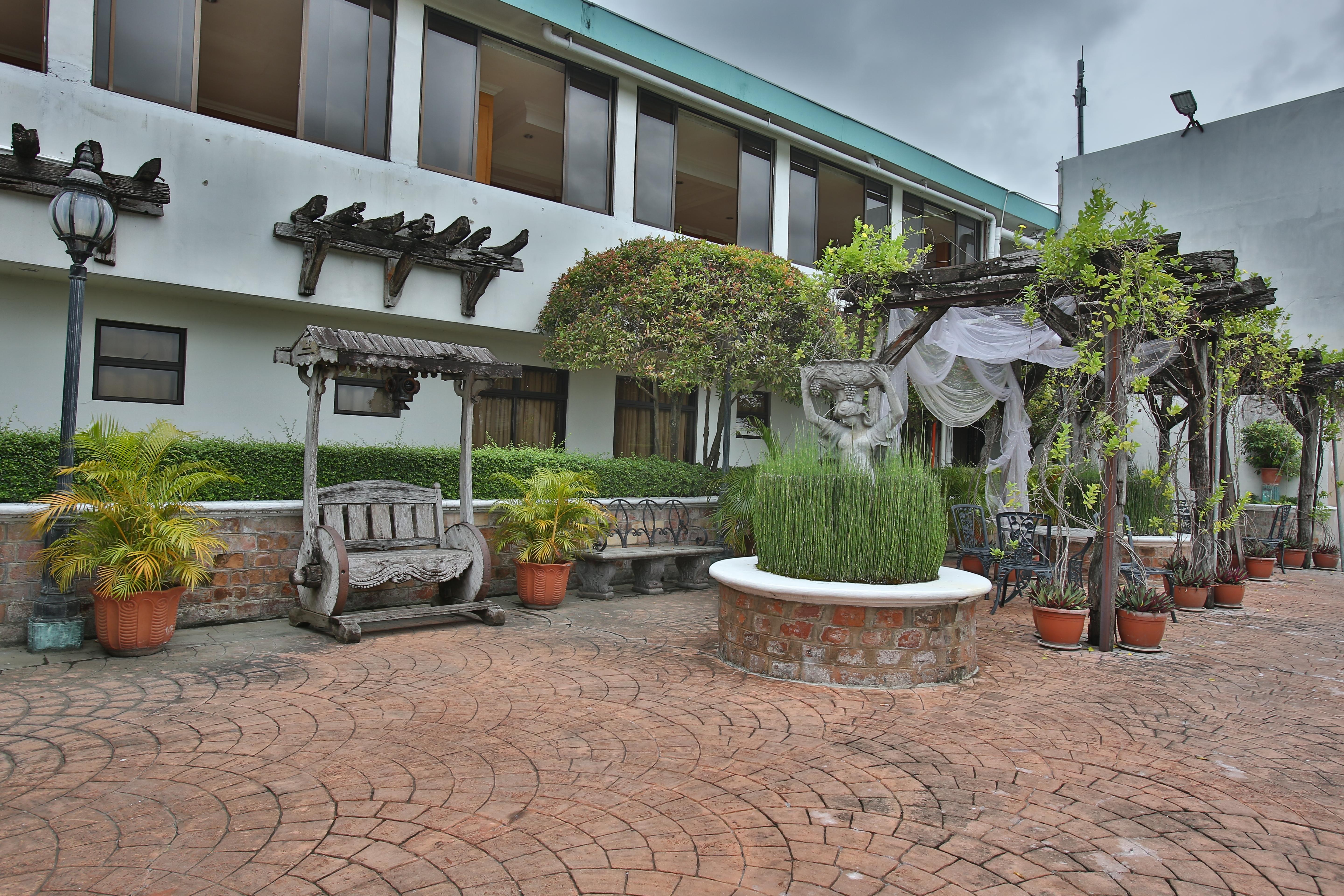 โรงแรมคราวน์รีเจนซี่เรสซิเดนซ์เซบู Cebu ภายนอก รูปภาพ