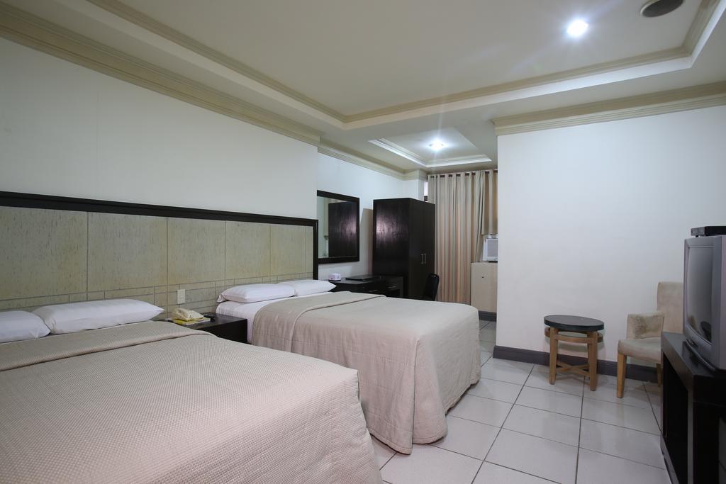 โรงแรมคราวน์รีเจนซี่เรสซิเดนซ์เซบู Cebu ภายนอก รูปภาพ