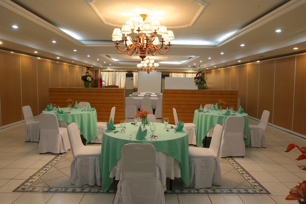 โรงแรมคราวน์รีเจนซี่เรสซิเดนซ์เซบู Cebu ภายนอก รูปภาพ